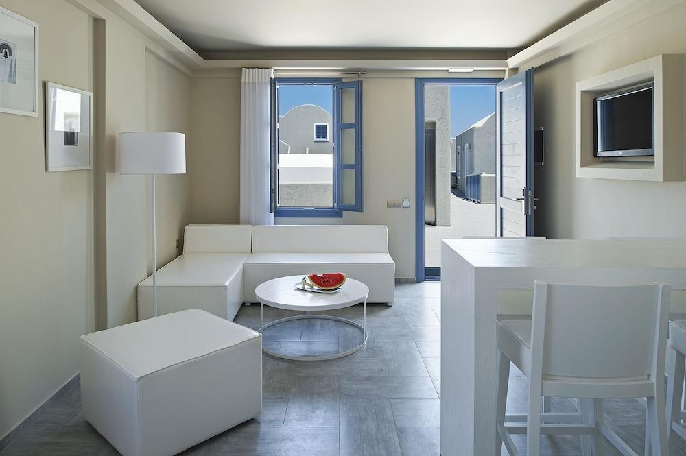 Hotel Acroterra Rosa Luxury & Akrotírion