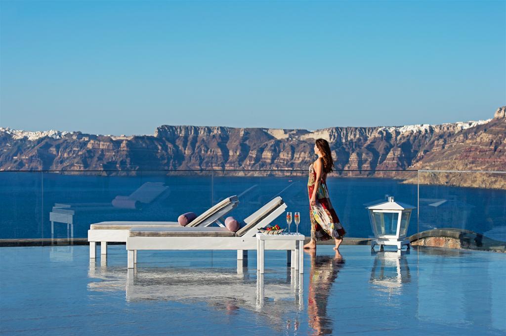 Acroterra Rosa Luxury & 5* Akrotírion