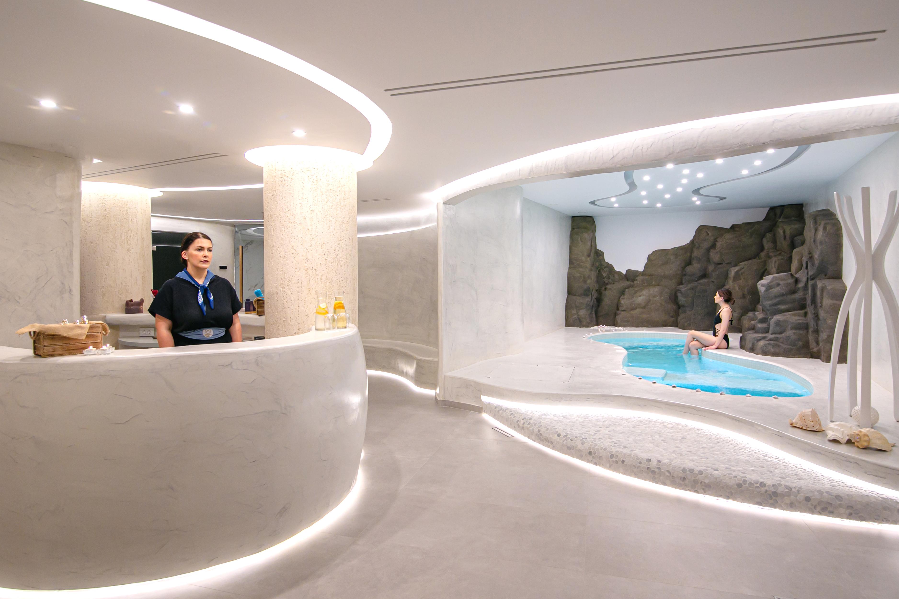 Acroterra Rosa Luxury & Akrotiri (Santorini)